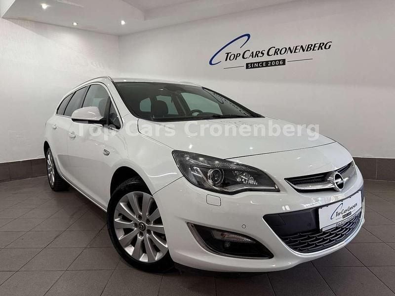 Gebraucht Opel Astra Exklusiv 165 PS (121 kW) 2014 Weiß Kombi