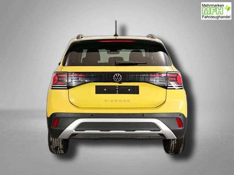 Neu VW T-Cross Life 116 PS (85 kW) 2026 Grape yellow SUV