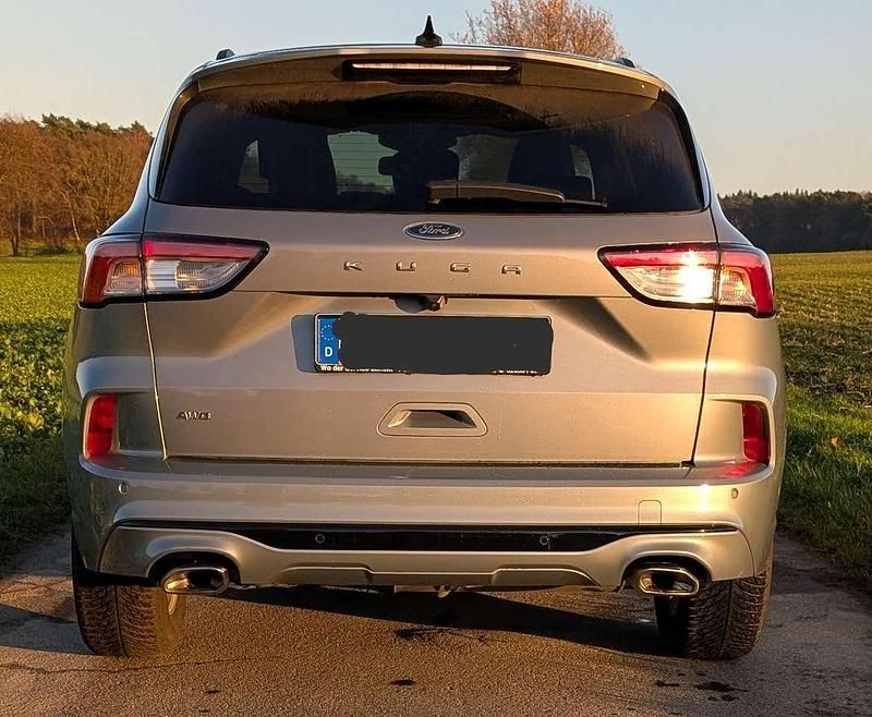 Gebraucht Ford Kuga ST-Line X 190 PS (139 kW) 2022 Silber SUV