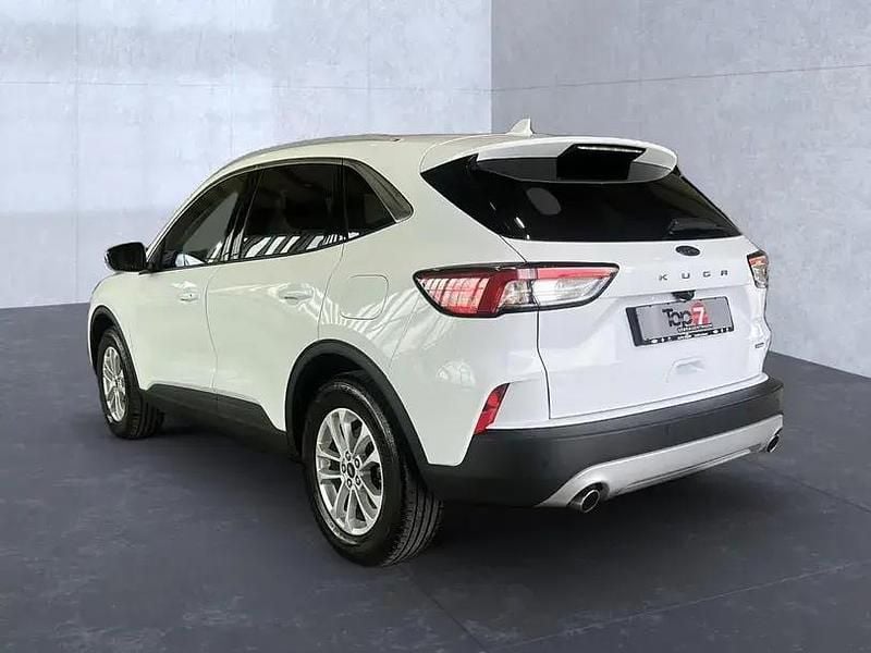 Usado Ford Kuga Titanium 179 HP (131 kW) 2024 Branco SUV