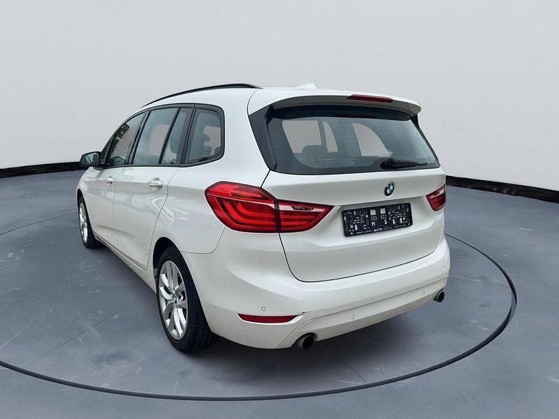 Gebraucht BMW 220 Gran Tourer Advantage 190 PS (139 kW) 2017 Weiß Van / Kleinbus