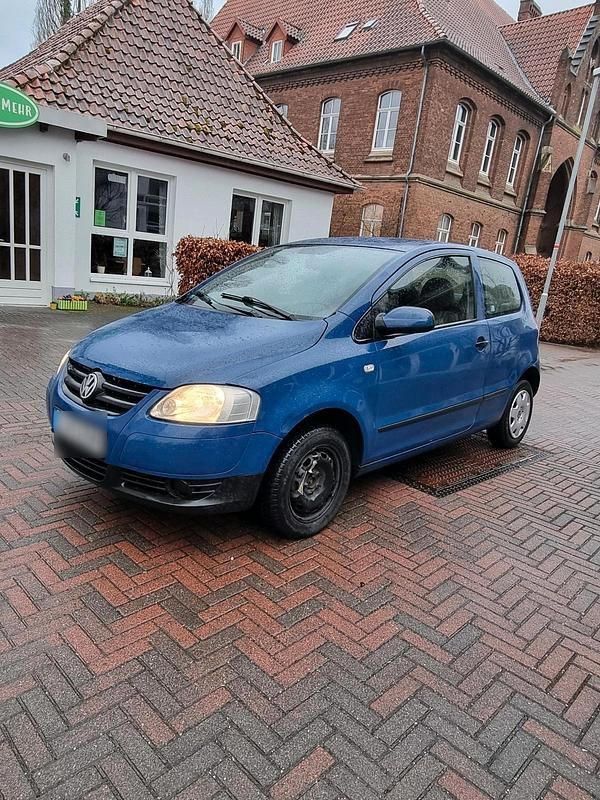 Gebraucht VW Fox 55 PS (40 kW) 2006 Blau Kleinwagen