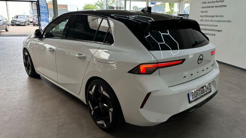 Gebraucht Opel Astra GSe 181 PS (133 kW) 2022 Jade weiss/arktis weiss Limousine