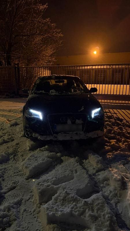 Second-hand Audi A3 S-Line 125 CP (91 kW) 2012 Negru Hatchback