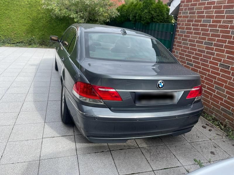 Gebraucht BMW 730L 231 PS (169 kW) 2008 Grau Limousine