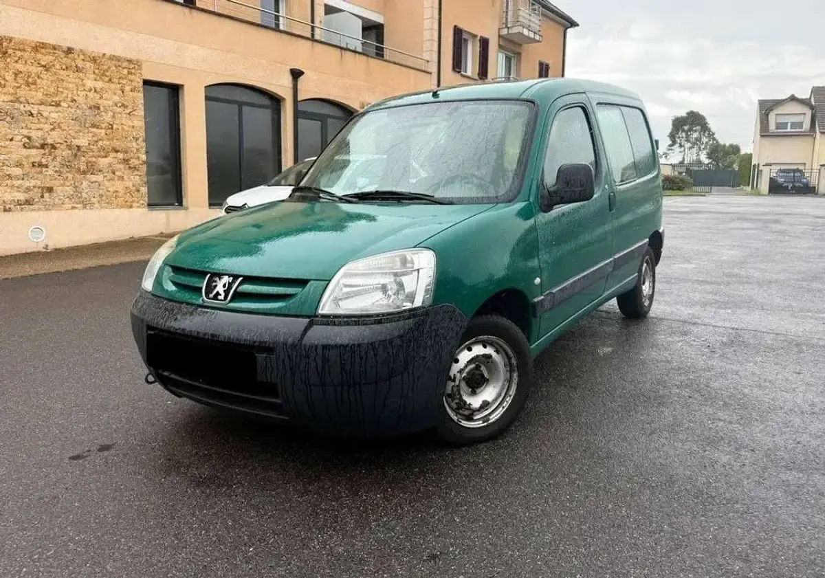 Gebraucht Peugeot Partner 75 PS (55 kW) 1998 Grün Van / Kleinbus