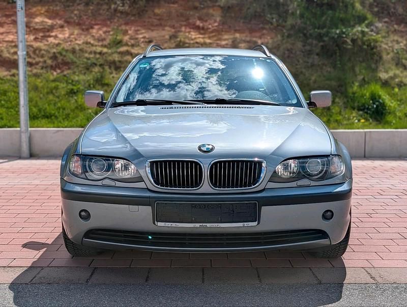 Gebraucht BMW 320 170 PS (125 kW) 2003 Silber Kombi