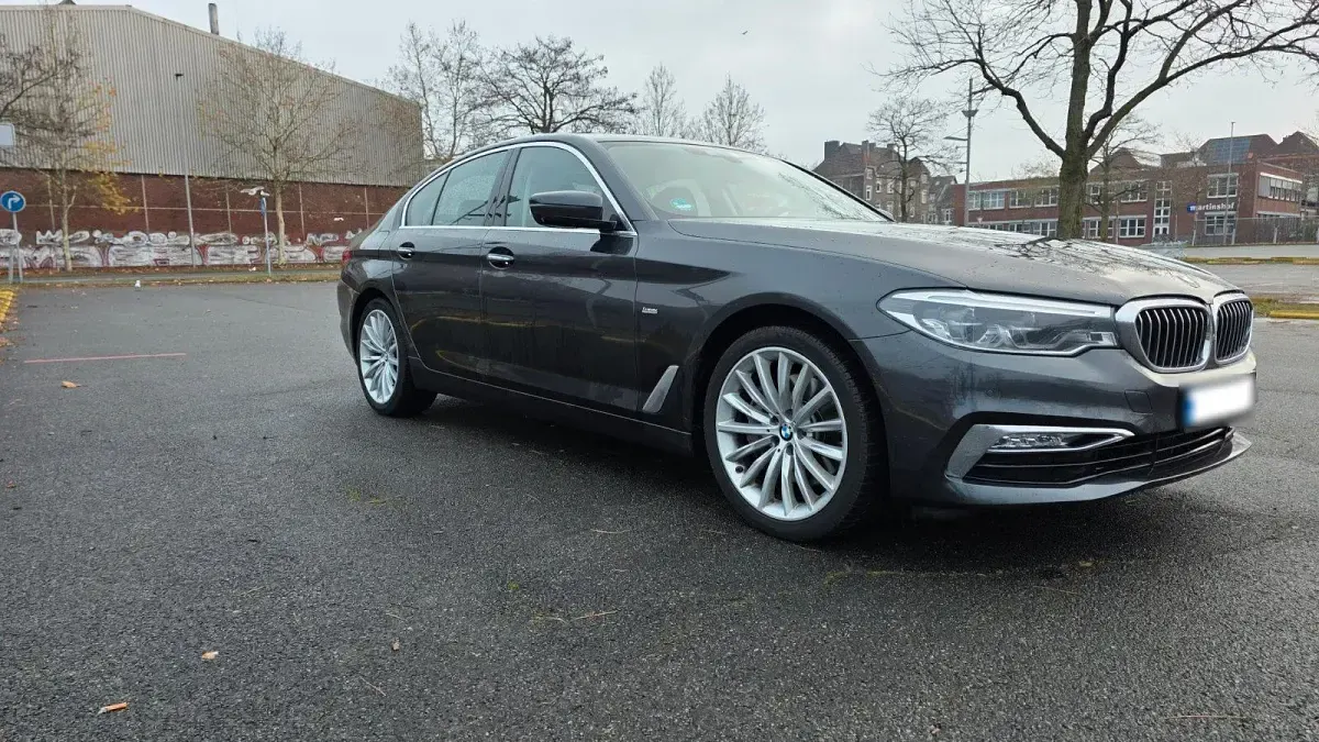 Gebraucht BMW 540 Luxury Line 340 PS (250 kW) 2018 Grau Limousine