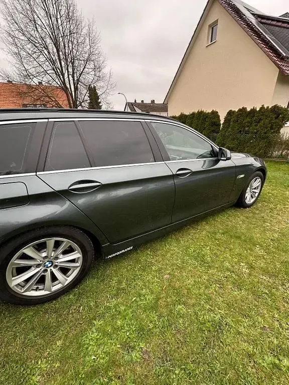 Gebraucht BMW 520 184 PS (135 kW) 2012 Grün Kombi