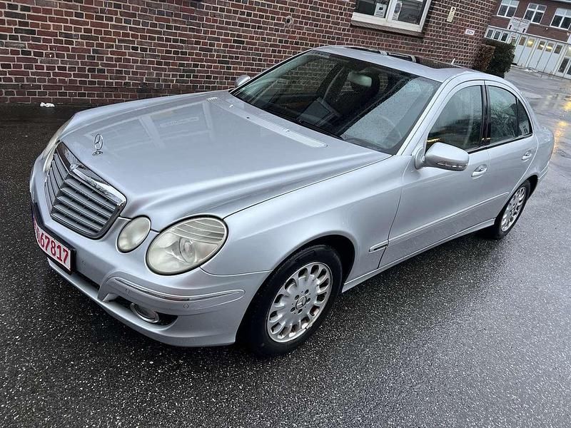 Gebraucht Mercedes E200 Elegance 184 PS (135 kW) 2006 Iridiumsilber  metalliclack Limousine