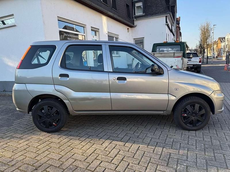 Gebraucht Subaru Justy 94 PS (69 kW) 2004 Grau Kleinwagen