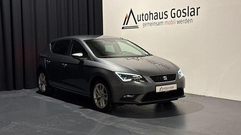 Grau Gebraucht 2015 Seat Leon Style Kleinwagen | 8.390 € (Fairer Preis) - Bild 1/4