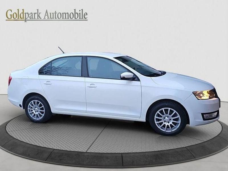 Gebraucht Skoda Rapid Ambition 110 PS (80 kW) 2017 Weiß Kleinwagen