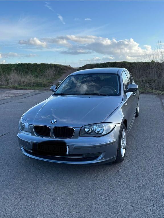 Gebraucht BMW 116 Sport Line 122 PS (89 kW) 2010 Grau Kleinwagen