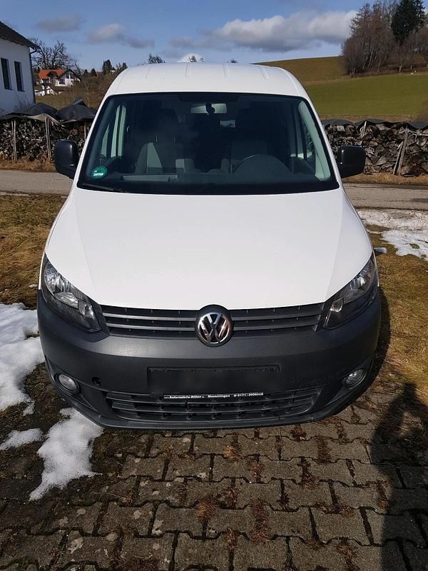 Gebraucht VW Caddy 73 PS (53 kW) 2010 Weiß Van / Kleinbus
