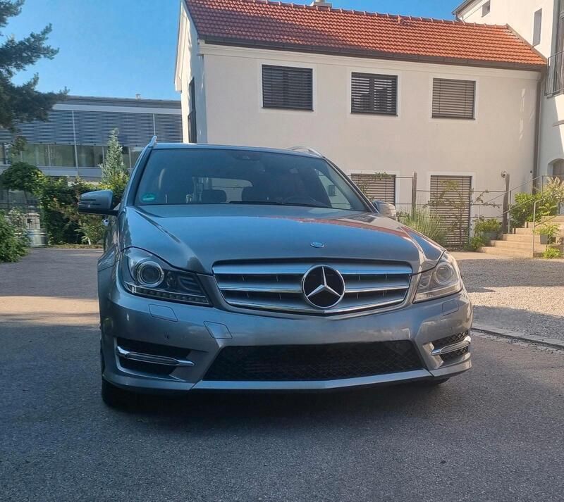 Grau Gebraucht 2012 Mercedes C250 Avantgarde Kombi | 7.750 € (Superpreis) - Bild 1/4