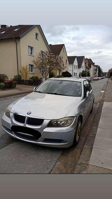 Gebraucht BMW 320 150 PS (110 kW) 2008 Limousine