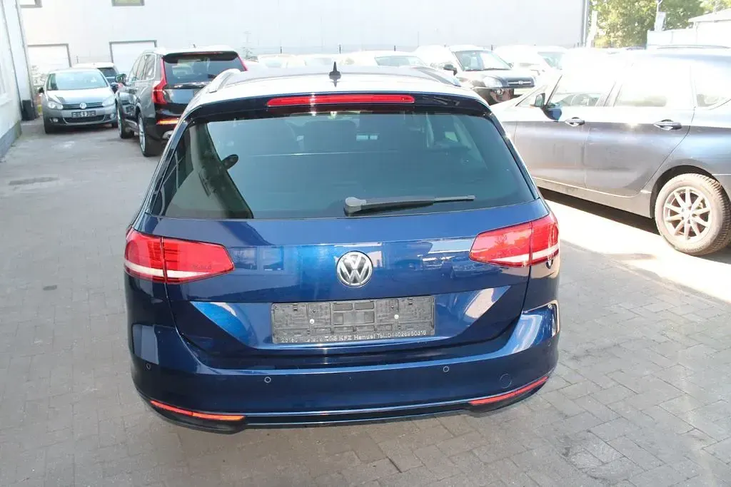 Gebraucht VW Passat Comfortline 150 PS (110 kW) 2019 Atlantic blue Kombi