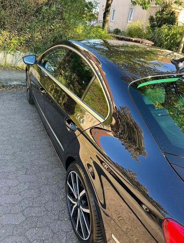 Gebraucht VW Passat 140 PS (102 kW) 2011 Schwarz Coupé