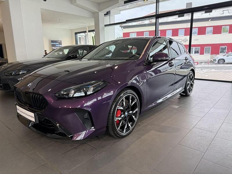 Gebraucht BMW 120 M Sport 170 PS (125 kW) 2024 Thundernight metallic Kleinwagen