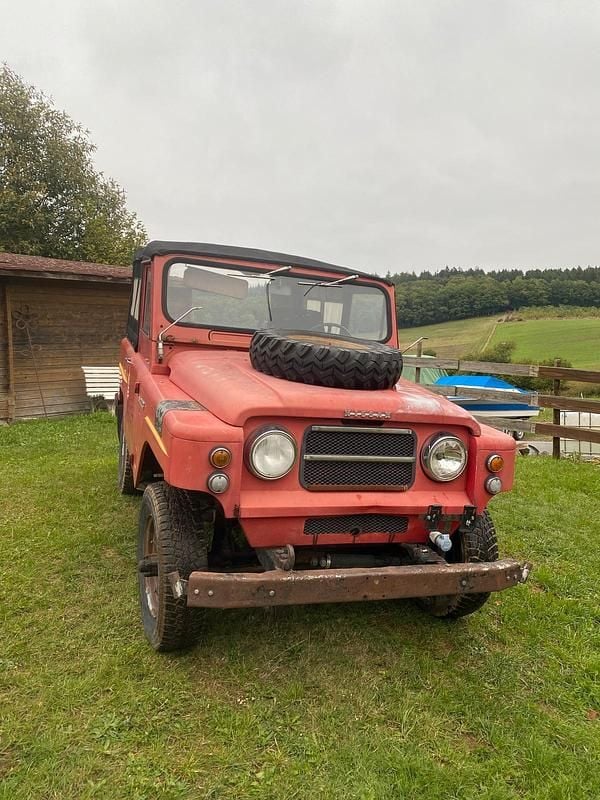 Rot Gebraucht 1971 Nissan Patrol SUV | 6.900 € - Bild 1/4