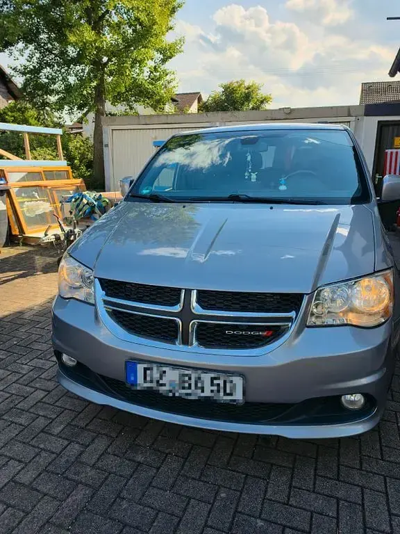Gebraucht Dodge Grand Caravan 287 PS (211 kW) 2018 Grau Van / Kleinbus