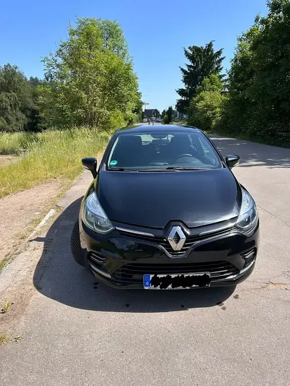 Gebraucht Renault Clio Life 73 PS (53 kW) 2018 Schwarz Limousine