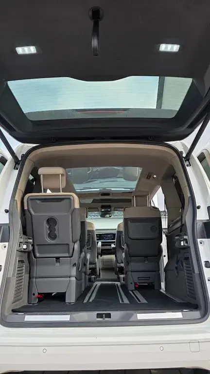 Gebraucht VW Multivan Style 204 PS (150 kW) 2022 Weiß Van / Kleinbus