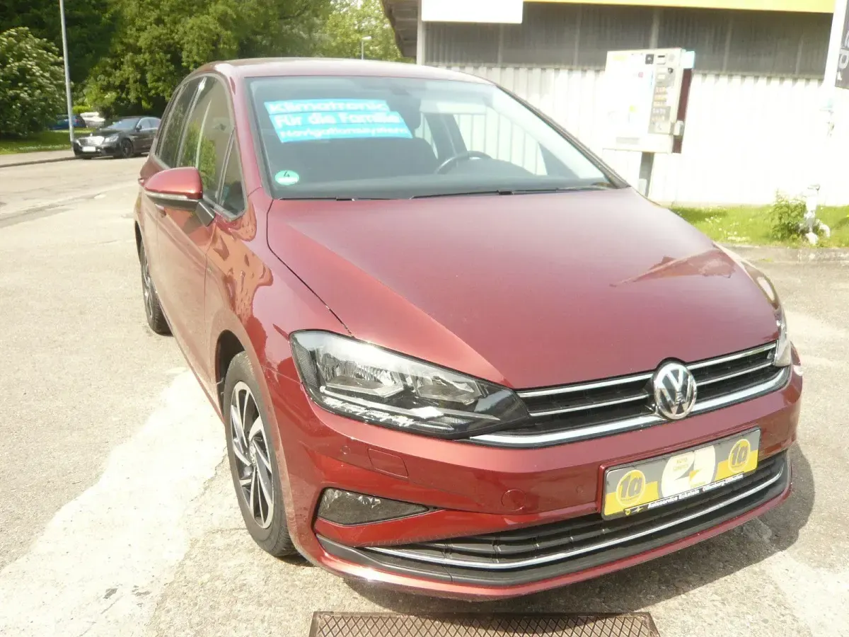 Gebraucht VW Golf VII 131 PS (96 kW) 2018 Rot Kombi