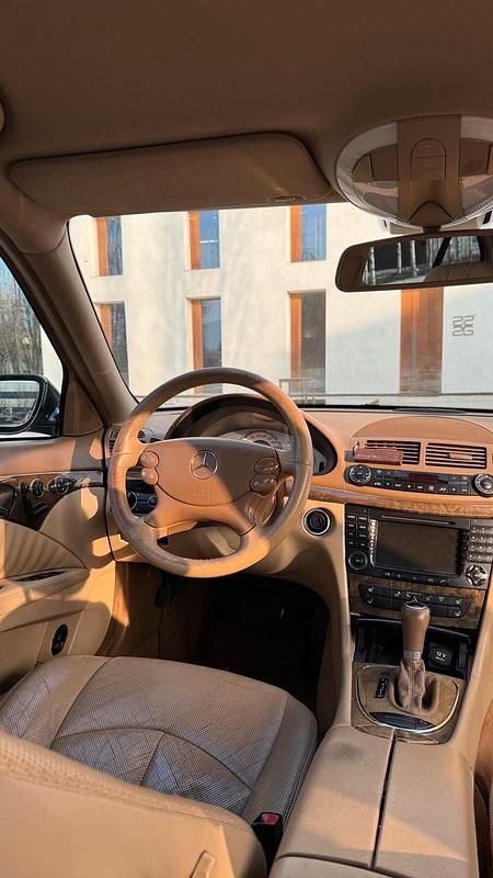 Gebraucht Mercedes E320 224 PS (164 kW) 2008 Limousine