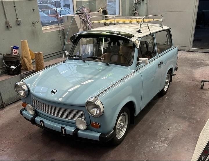 Blau Gebraucht 1990 Trabant 601 Kombi | 7.850 € - Bild 1/4