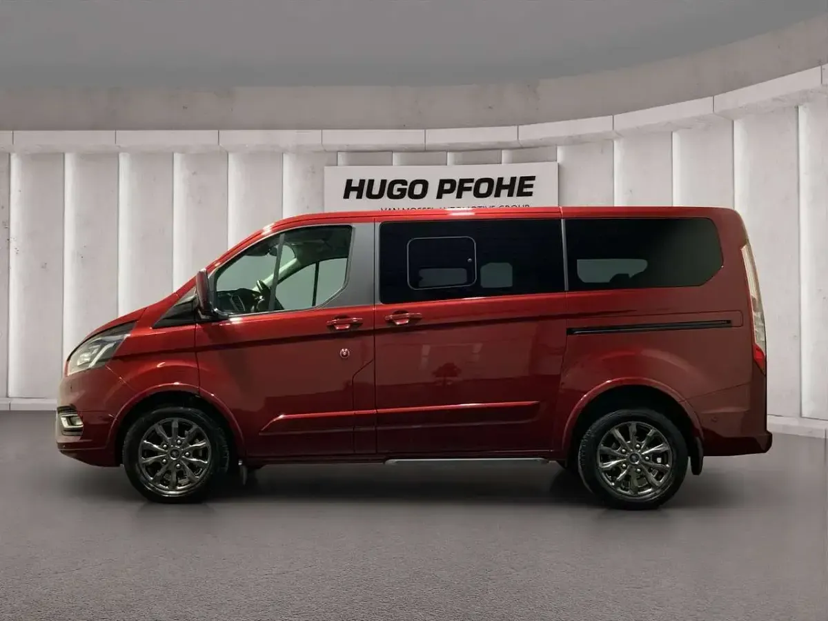 Gebraucht Ford Tourneo Custom Titanium X 185 PS (136 kW) 2022 Dunkel karmin rot Van