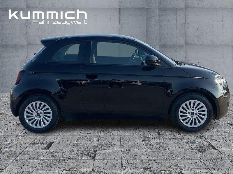 Gebraucht Fiat 500e Action 69 kW (95 PS) 2022 Schwarz Limousine