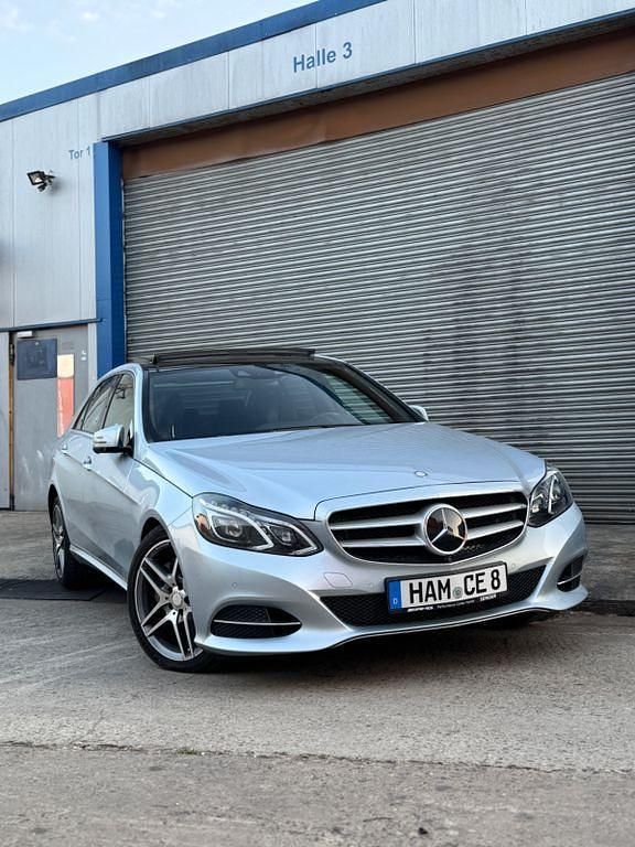 Silber Gebraucht 2013 Mercedes E400 Avantgarde Limousine | 19.999 € - Bild 1/4