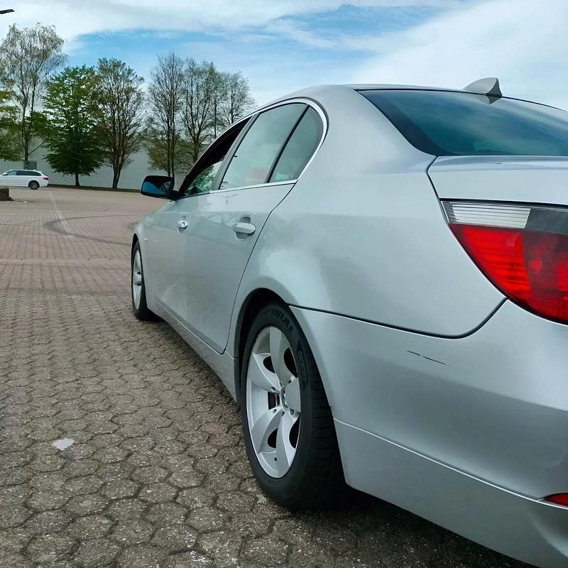 Używany BMW 530 Basis 218 KM (160 kW) 2003 Sedan/Limuzyna