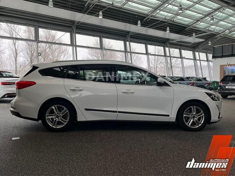 Gebraucht Ford Focus Cool & Connect 120 PS (88 kW) 2019 Weiß Kombi