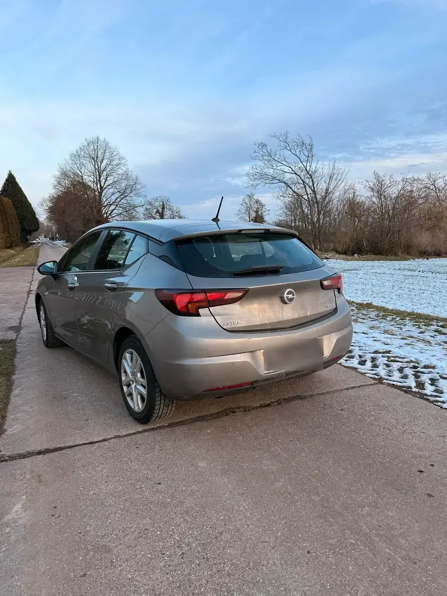 Gebraucht Opel Astra 125 PS (91 kW) 2016 Grau Limousine