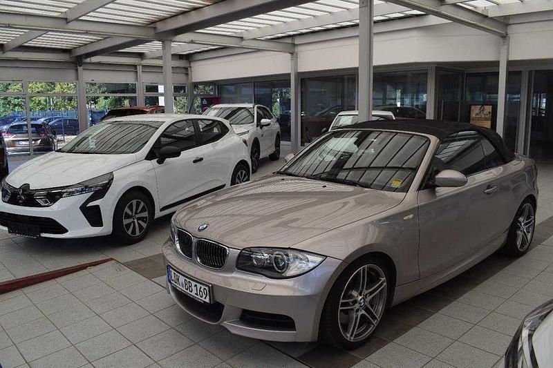 Braun Gebraucht 2009 BMW 135 Cabriolet Comfort Edition Cabrio | 17.890 € (Fairer Preis) - Bild 1/4