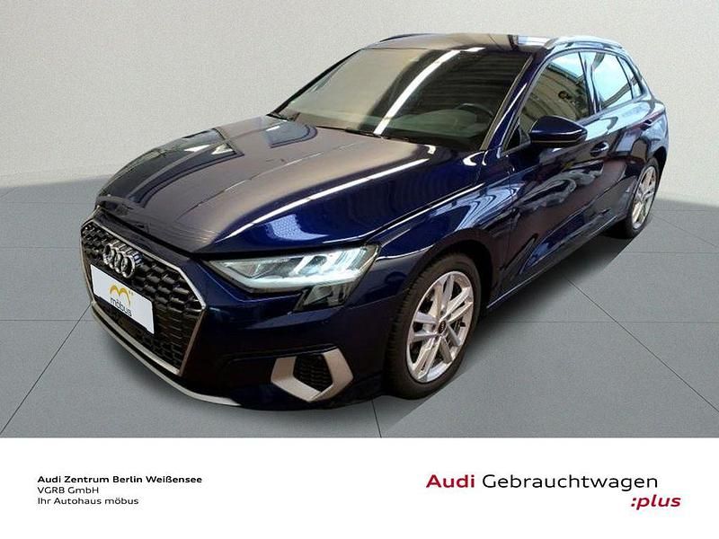 Gebraucht Audi A3 Ambiente 150 PS (110 kW) 2021 Navarrablau metallic Limousine