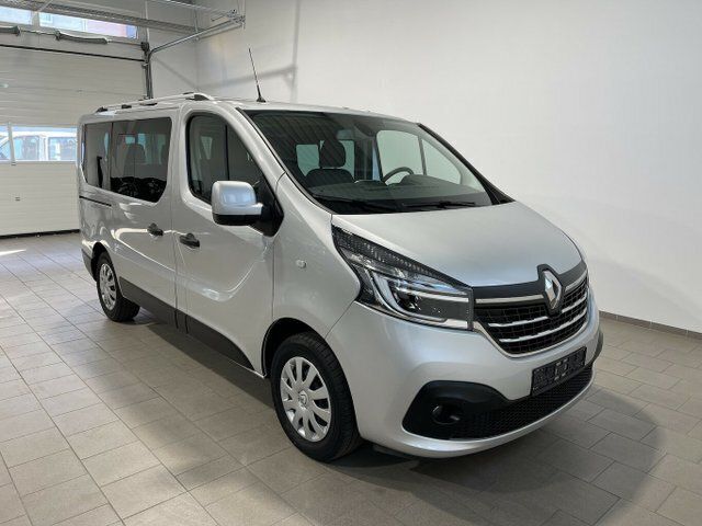Gebraucht Renault Trafic Life 146 PS (107 kW) 2019 Grau metallic Van / Kleinbus