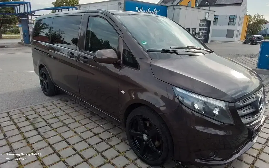 Gebraucht Mercedes Vito 190 PS (139 kW) 2015 Dolomitbraun metallic Van