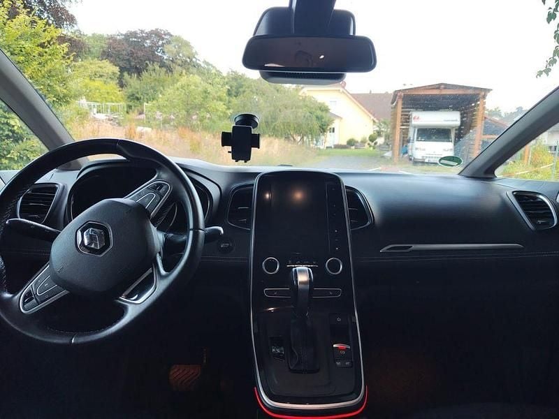 Gebraucht Renault Scénic IV Bose Edition 160 PS (117 kW) 2016 Schwarz Van / Kleinbus