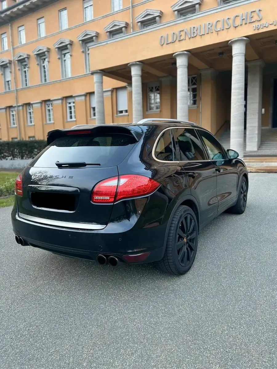 Gebraucht Porsche Cayenne S 400 PS (294 kW) 2010 Schwarz SUV