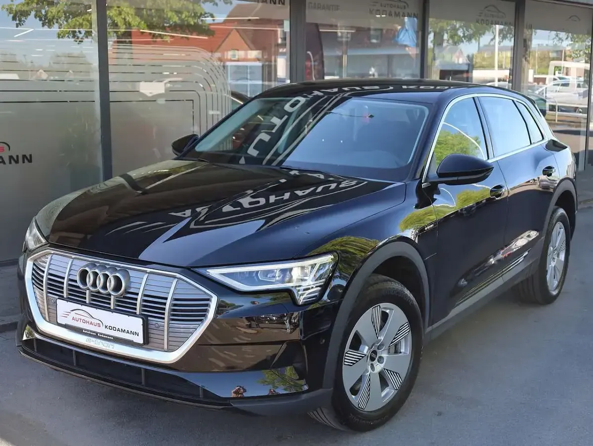 Usata Audi e-tron 300 kW (408 CV) 2023 Nero SUV