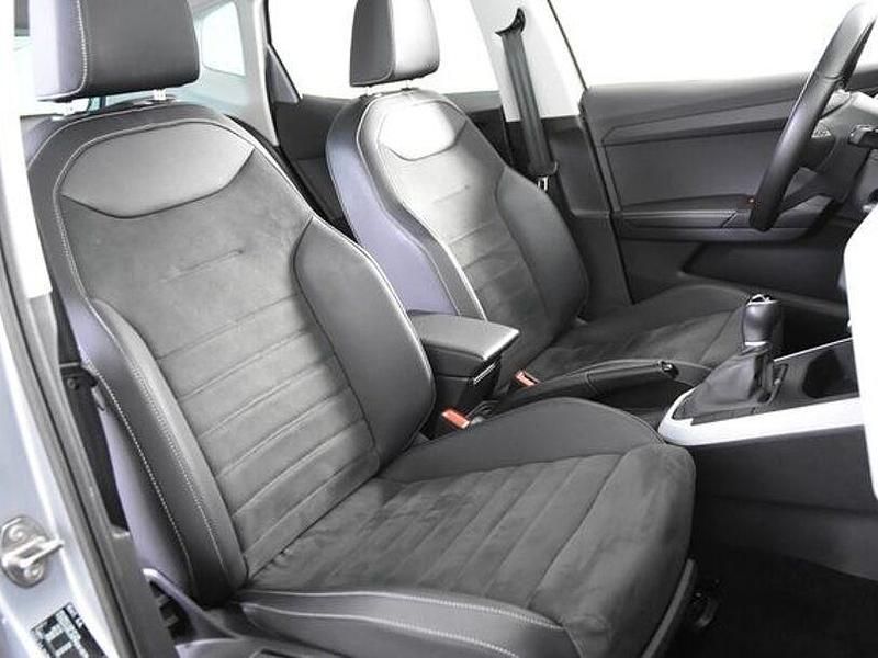 Gebraucht Seat Arona 95 PS (69 kW) 2023 Silber SUV