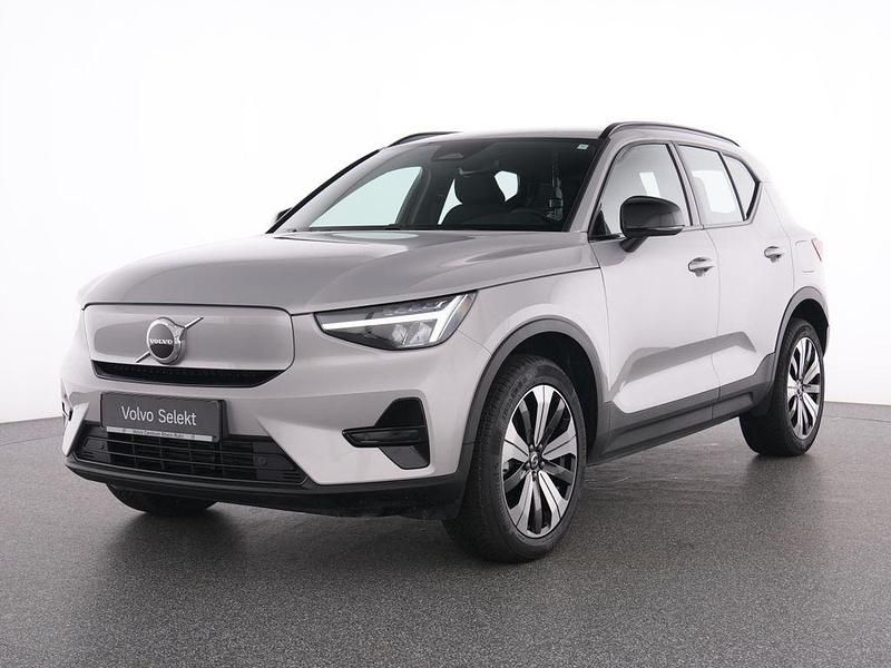 Gebraucht Volvo XC40 Core 169 kW (231 PS) 2023 Silber silver dawn / metallic SUV