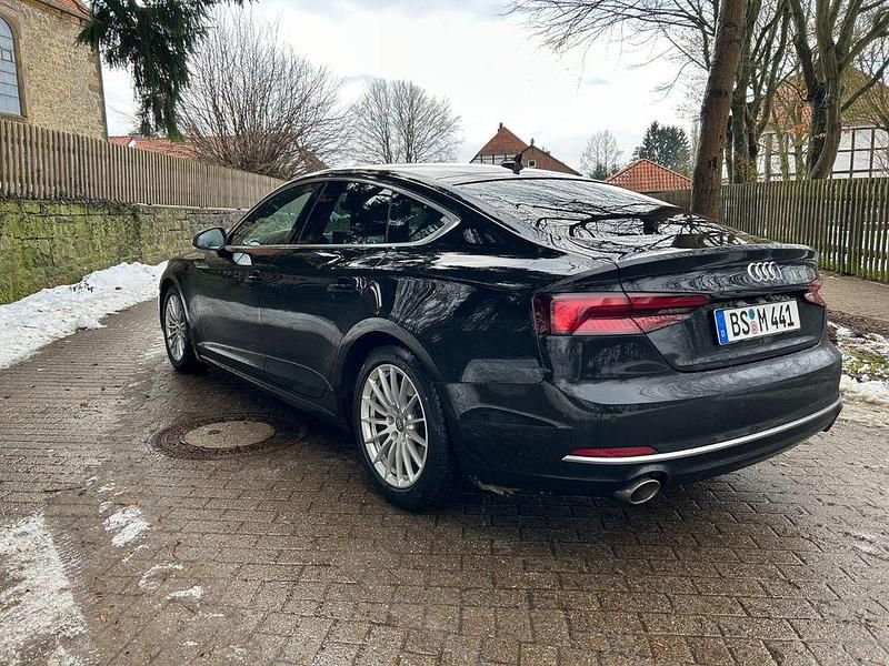 Gebraucht Audi A5 Sportback Ambiente 190 PS (139 kW) 2018 Schwarz Kleinwagen