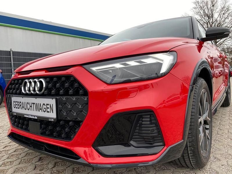 Rot Gebraucht 2020 Audi A1 S-Line Kleinwagen | 19.999 € (Fairer Preis) - Bild 1/4