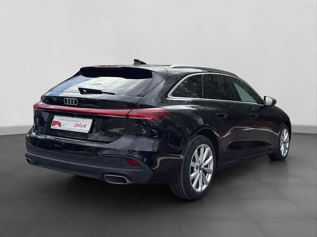 Gebraucht Audi A5 Sport 204 PS (150 kW) 2025 Schwarz Kombi