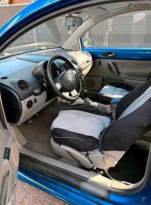 Second-hand VW Beetle 2002 Albastru Hatchback